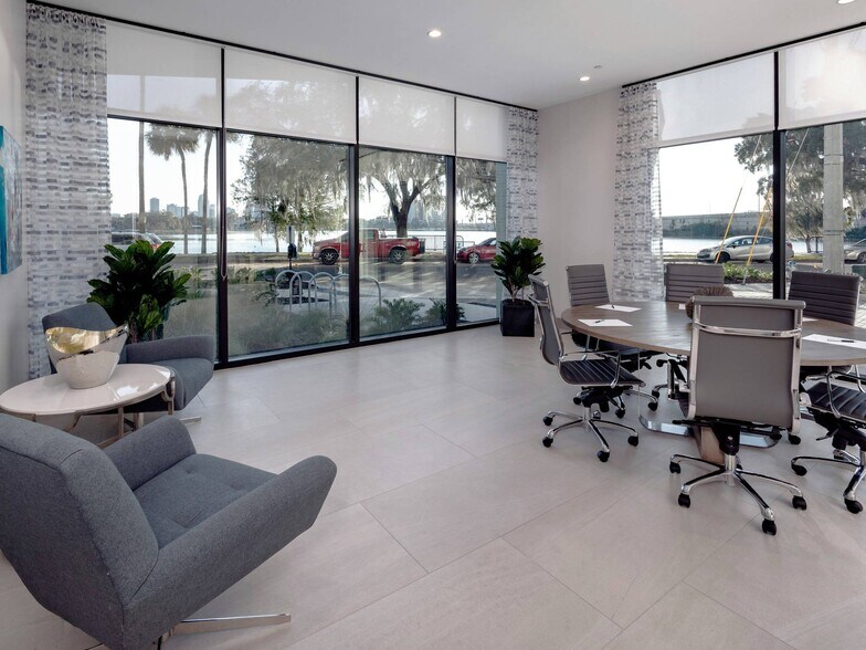 More Photos Of 295 NE Ivanhoe Blvd, Orlando Apartments For Lease