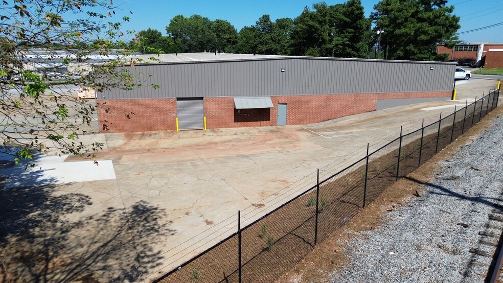 Primary Photo Of 1030 Industrial Park Dr, Marietta Warehouse For Lease