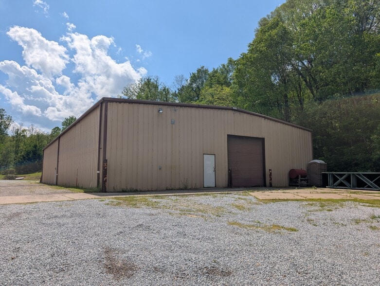 More Photos Of 10035 Johnsford Rd, Beach City Industrial For Sale