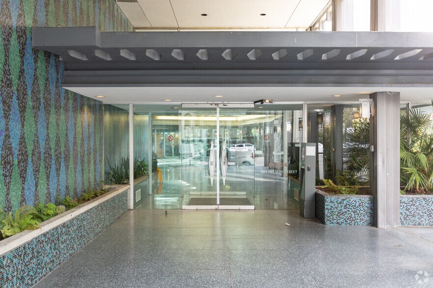 More Photos Of 970 Burrard St, Vancouver Medical For Sale