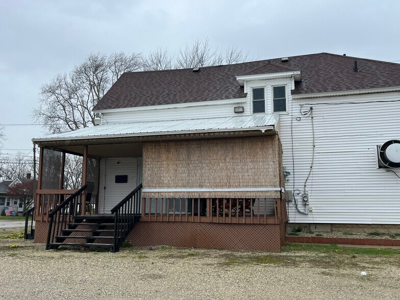 More Photos Of 1040 S Wayne St, Saint Marys Restaurant For Sale