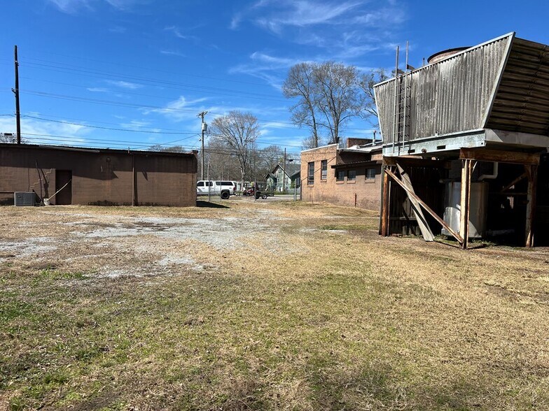More Photos Of 503 N Duke St, LaFayette Industrial For Sale
