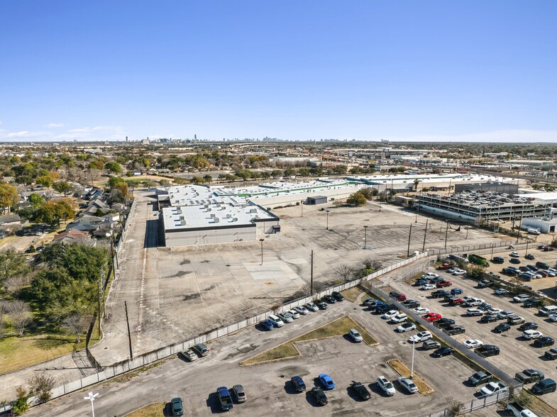 More Photos Of 12002 US 59 Hwy, Meadows Place Light Manufacturing For Sale