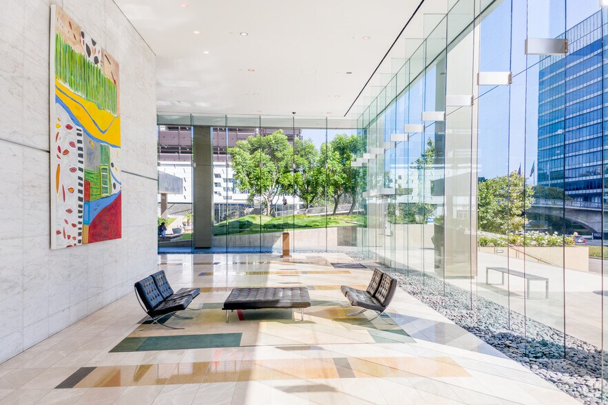 More Photos Of 1901 Avenue of the Stars, Los Angeles Office For Lease