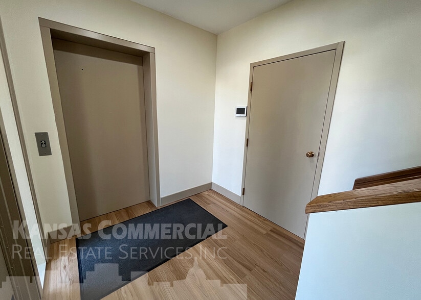 More Photos Of 1125 SW Gage Blvd, Topeka Medical For Lease