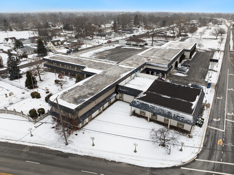 More Photos Of 1530 Cleveland Rd, Sandusky Hotel For Sale