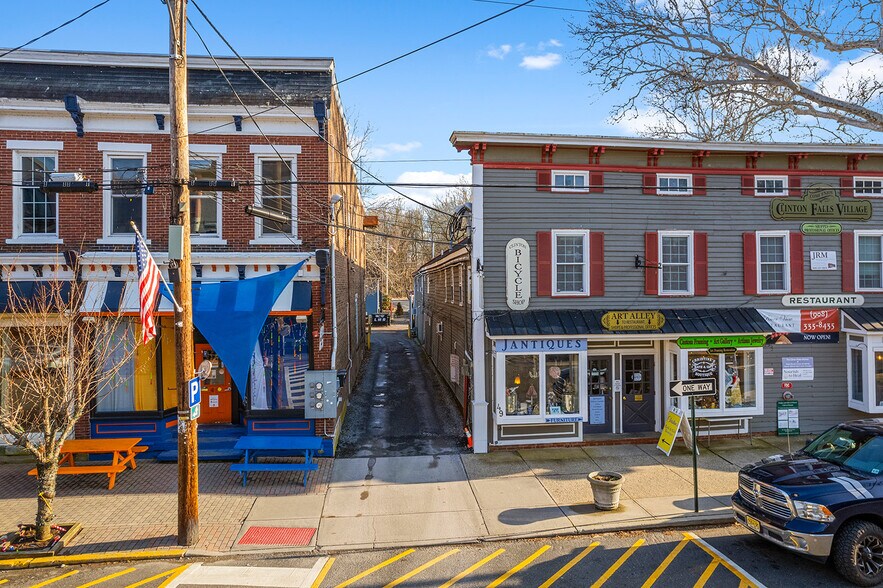 More Photos Of 43 Main St, Clinton Township Storefront For Sale