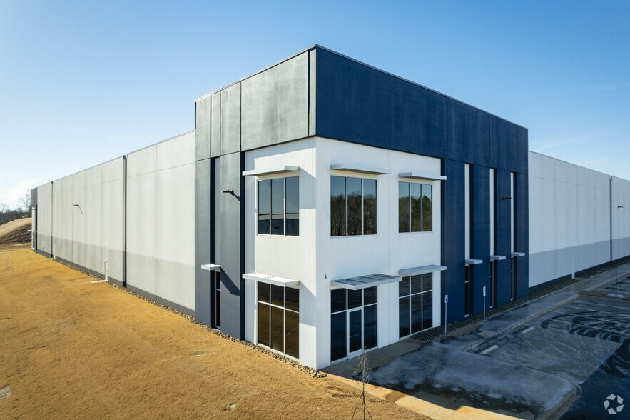 More Photos Of 500 Logistics, Wellford Unknown For Lease