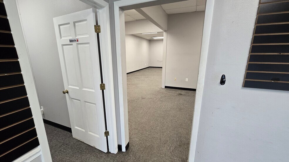 More Photos Of 5720 Gall Blvd, Zephyrhills Office For Lease