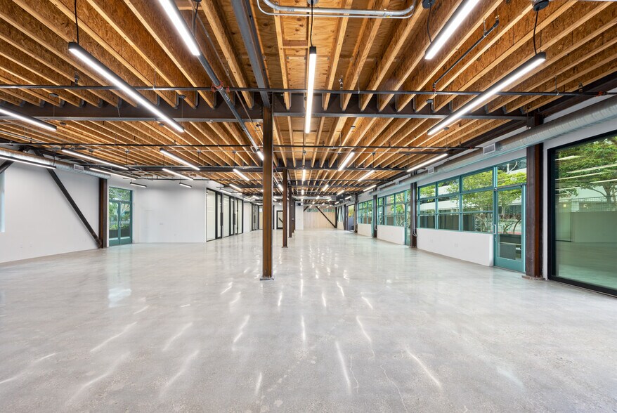 More Photos Of 1447 Cloverfield Blvd, Santa Monica Office For Lease