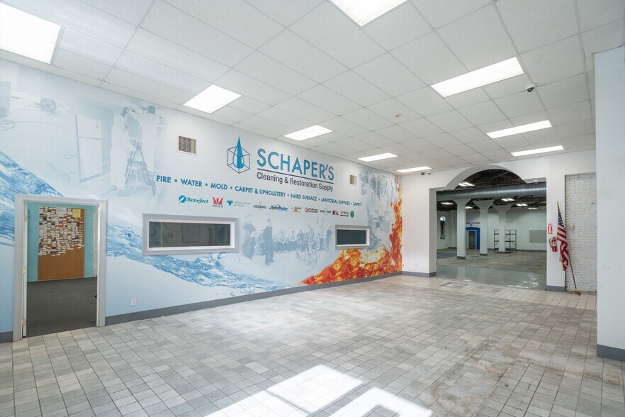 More Photos Of 2221 E Clearfield St, Philadelphia Warehouse For Lease