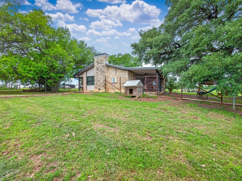 More Photos Of 425 Seawillow Rd, Lockhart Land For Sale