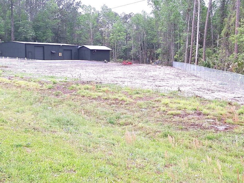 More Photos Of 1024 FL-19 N, Palatka Service For Lease