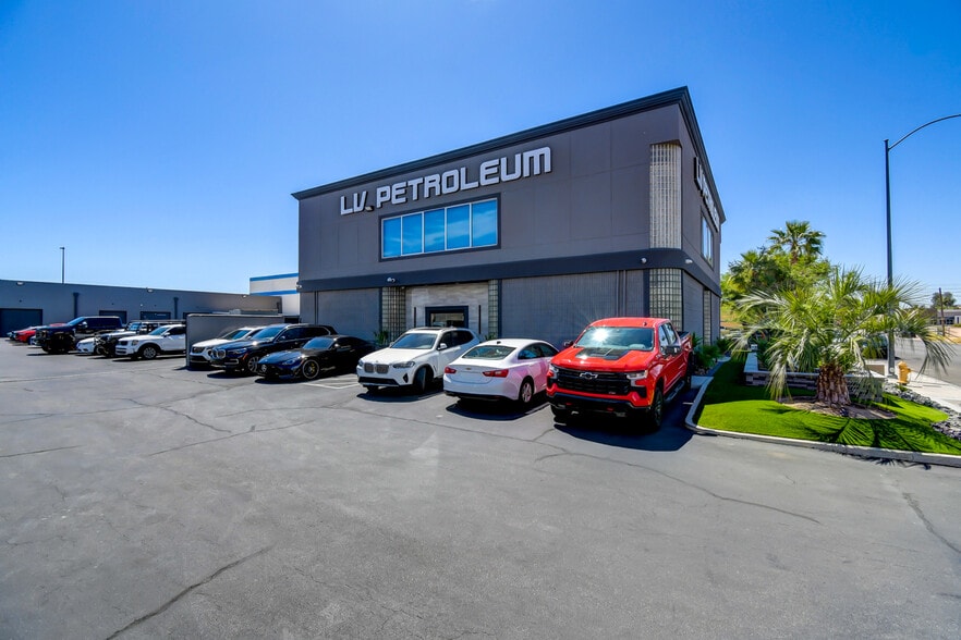 More Photos Of 7210 Placid St, Las Vegas Distribution For Lease