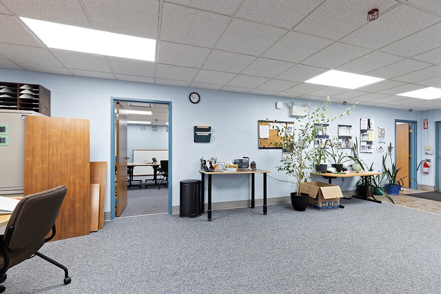 More Photos Of 219 Capitol St, Augusta Office For Lease