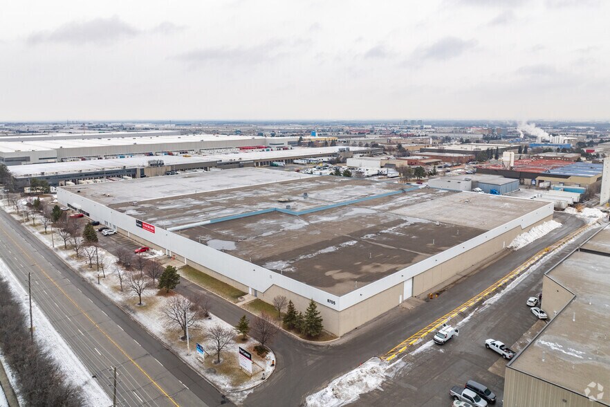More Photos Of 8705 Torbram Rd, Brampton Warehouse For Lease