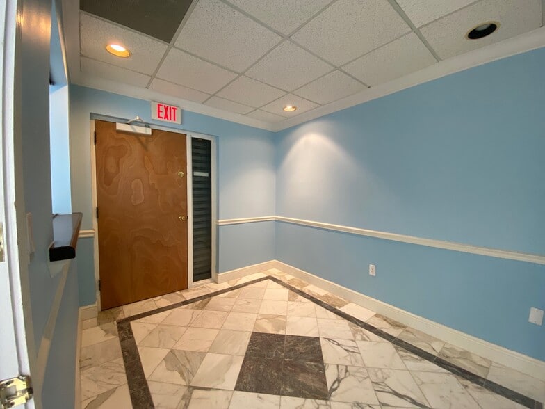 More Photos Of 2350 Coral Way, Coral Gables Medical For Sale