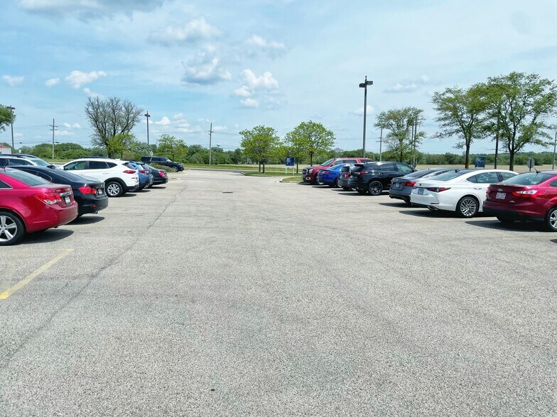 More Photos Of 3703 Doty Rd, Woodstock Medical For Lease