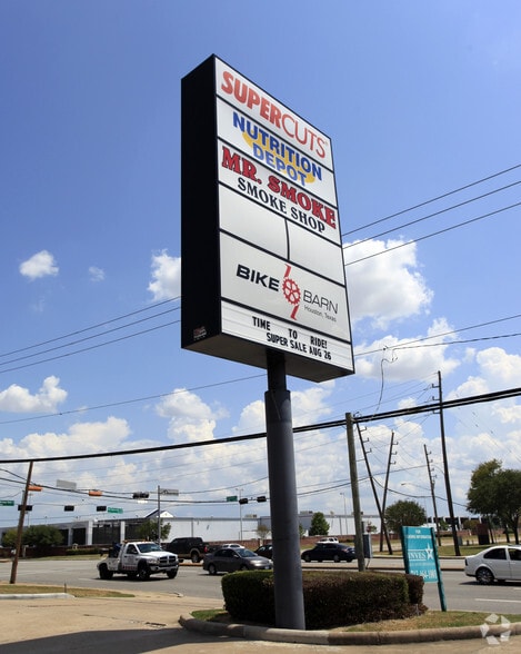 More Photos Of 12102-12120 Westheimer Rd, Houston Unknown For Lease