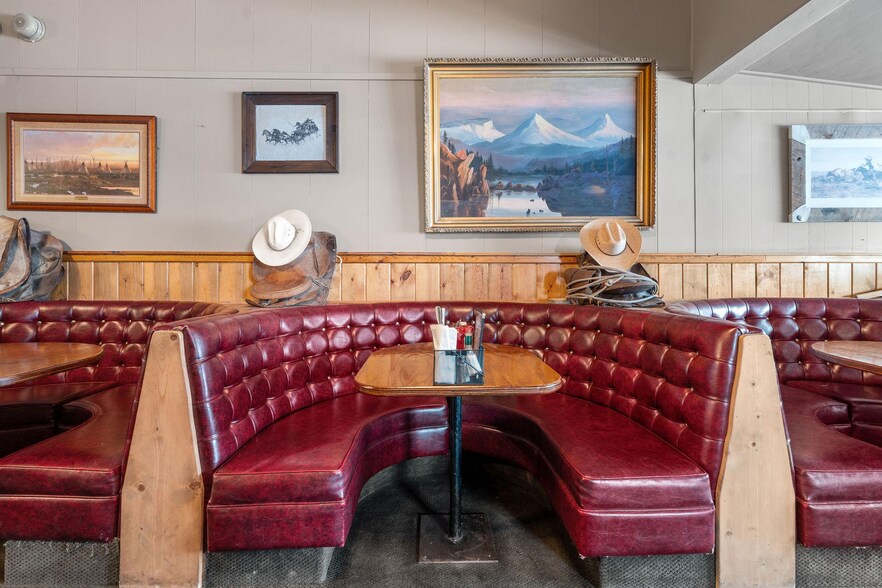 More Photos Of 5 Swan Way, Bigfork Lodge Meeting Hall For Sale