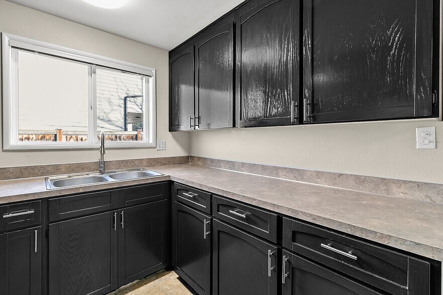 More Photos Of 16421 64th St E, Sumner Specialty For Sale