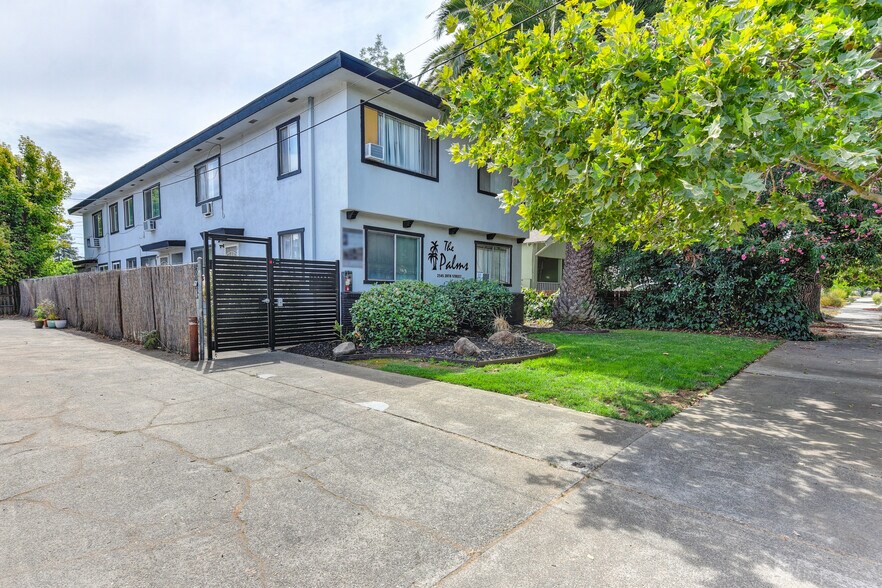 More Photos Of 2545 28th St, Sacramento Apartments For Sale
