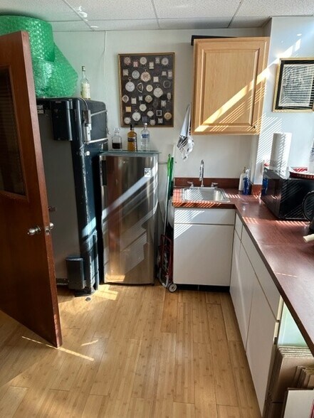 More Photos Of 333 Washington St, Boston Office For Sale