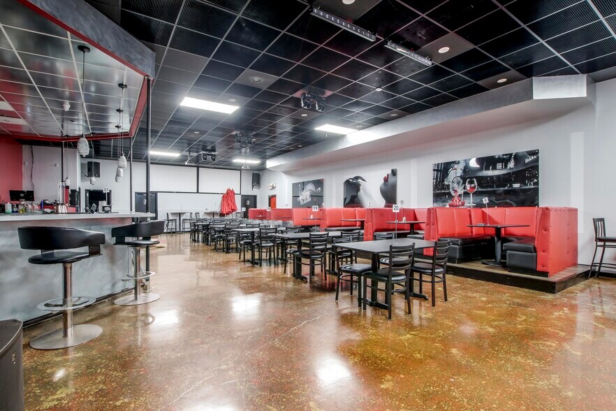 More Photos Of 1959 Metropolitan Pky SW, Atlanta Bowling Alley For Sale