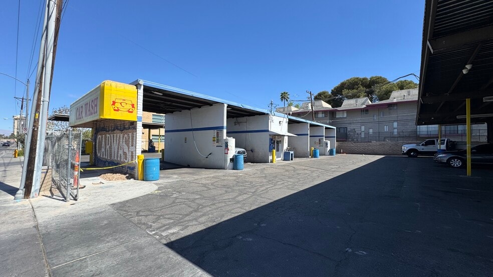 Primary Photo Of 3550 Cambridge St, Las Vegas Carwash For Sale