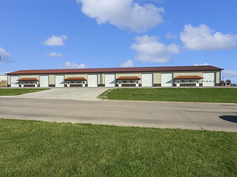 More Photos Of 606 Stagecoach Rd, Grinnell Industrial For Sale