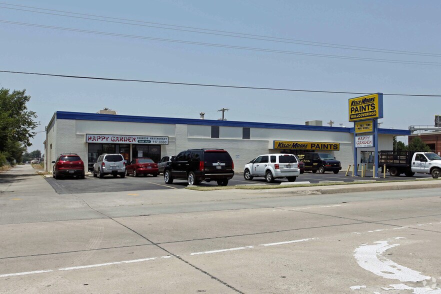 More Photos Of 108-110 24th Ave SW, Norman Freestanding For Lease