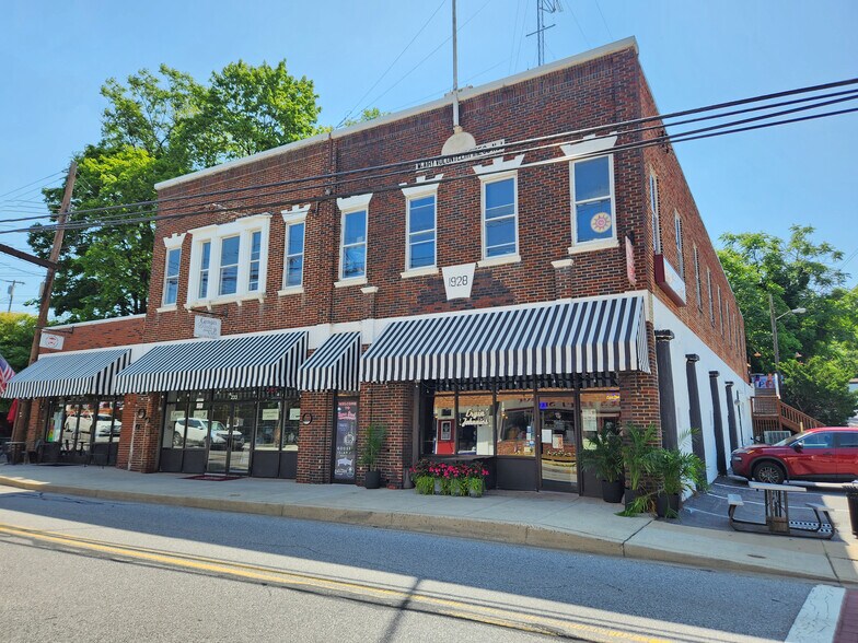 Primary Photo Of 231-239 S Main St, Mount Airy Freestanding For Sale