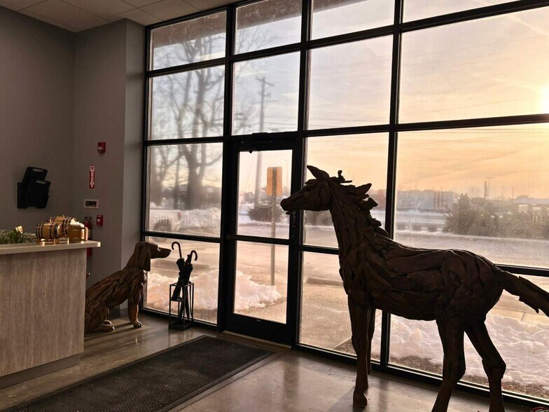 More Photos Of 12415 Old Lagrange Rd, Louisville Warehouse For Lease