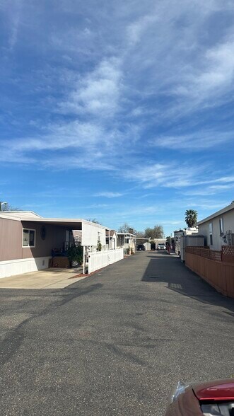 More Photos Of 2042 Tully Rd, Hughson Manufactured Housing Mobile Home Park For Sale