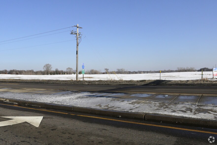 More Photos Of North 7th Ave & Bunker Lake Blvd, Andover Land For Lease