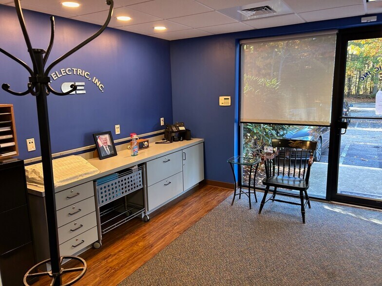More Photos Of 104 Longwater Dr, Norwell Light Manufacturing For Lease