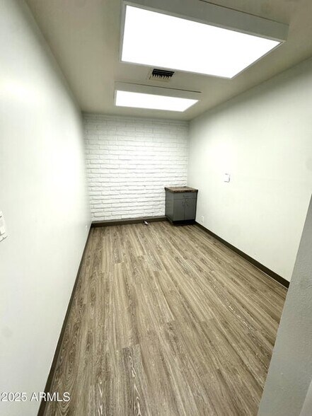 More Photos Of 600 E University Dr, Mesa Medical For Lease