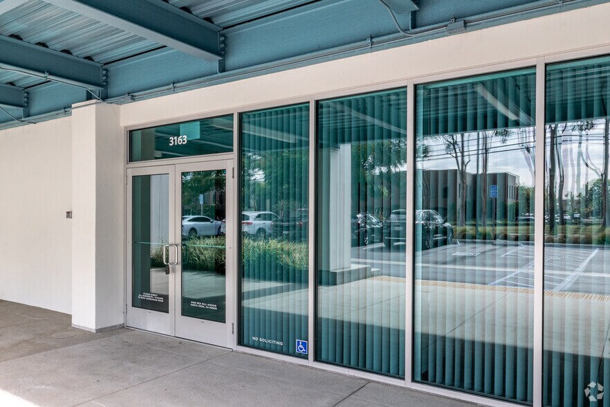 More Photos Of 3159-3169 Red Hill Ave, Costa Mesa Warehouse For Lease