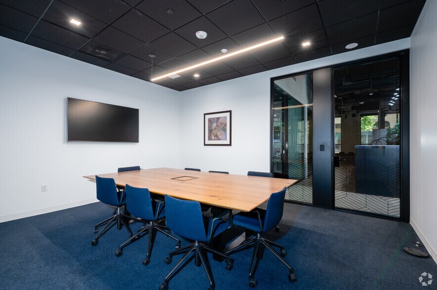 More Photos Of 702 Houston St, Fort Worth Coworking Space