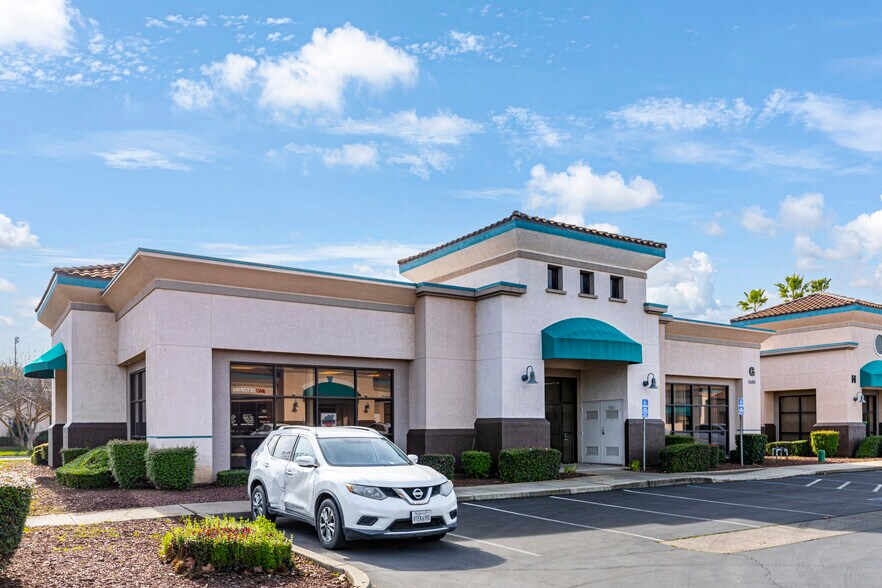 More Photos Of 3305 G St, Merced Office For Sale