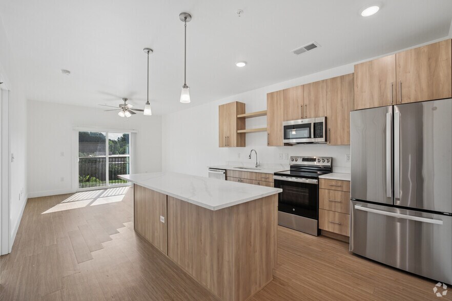 More Photos Of 14801 Statesville Rd, Huntersville Apartments For Sale