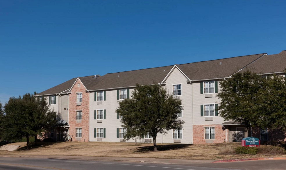 More Photos Of 1300 University Dr E, College Station Hotel For Sale