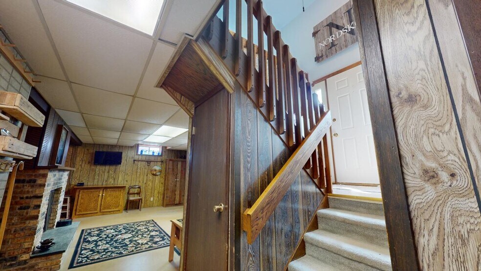 More Photos Of 17069 400th St, Leland Contractor Storage Yard For Sale