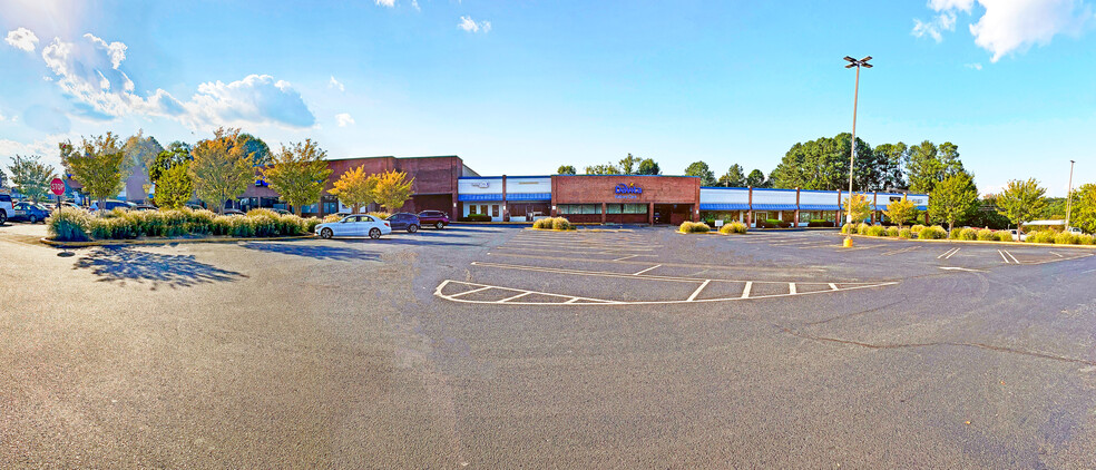 Primary Photo Of 1550 Buford Hwy, Buford Supermarket For Lease