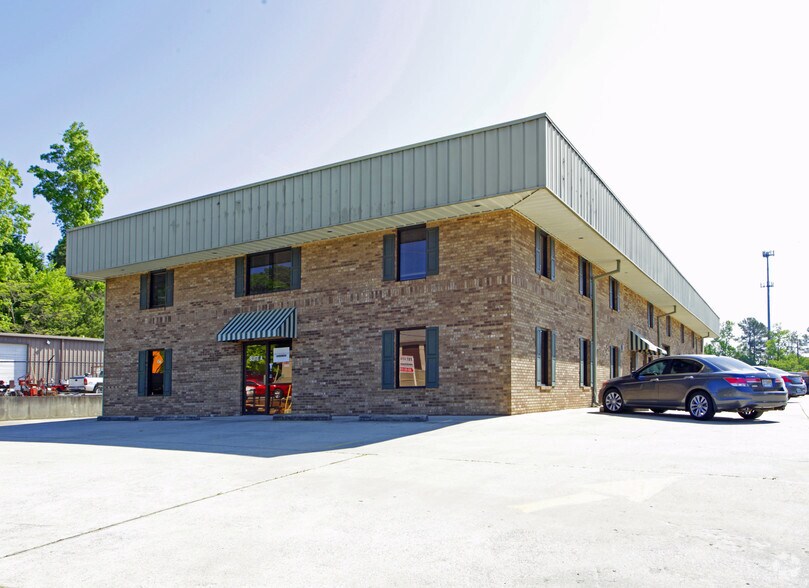 More Photos Of 2007 Old Montgomery Hwy, Birmingham Warehouse For Lease