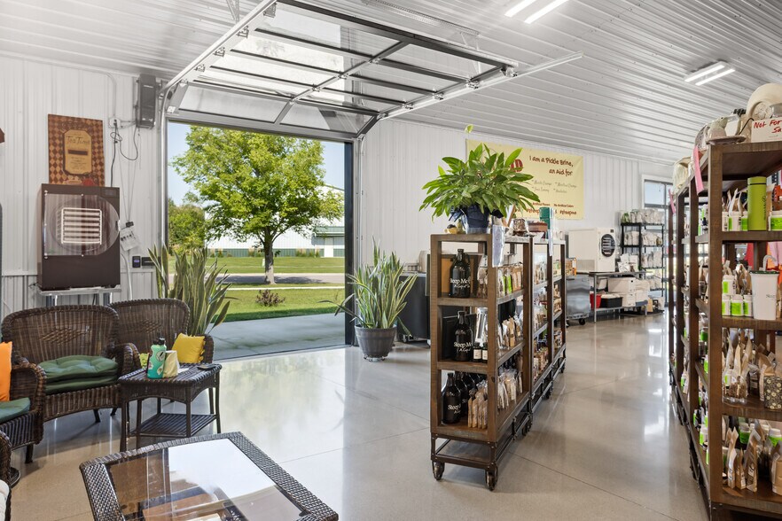 More Photos Of 5498 51st Ave S, Fargo General Retail For Sale