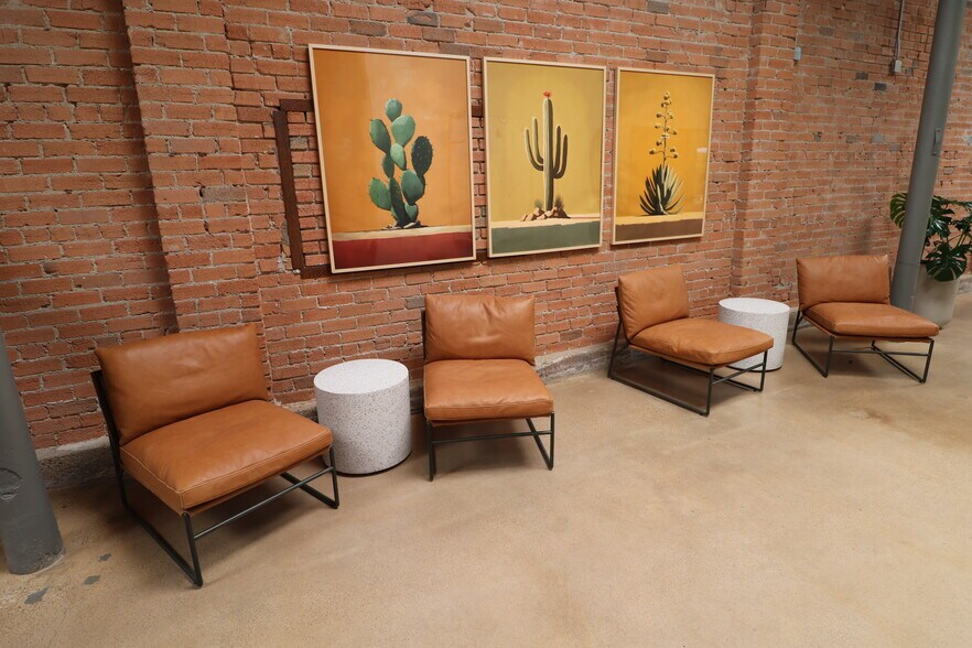 More Photos Of 4320 Main St, Dallas Loft Creative Space For Lease