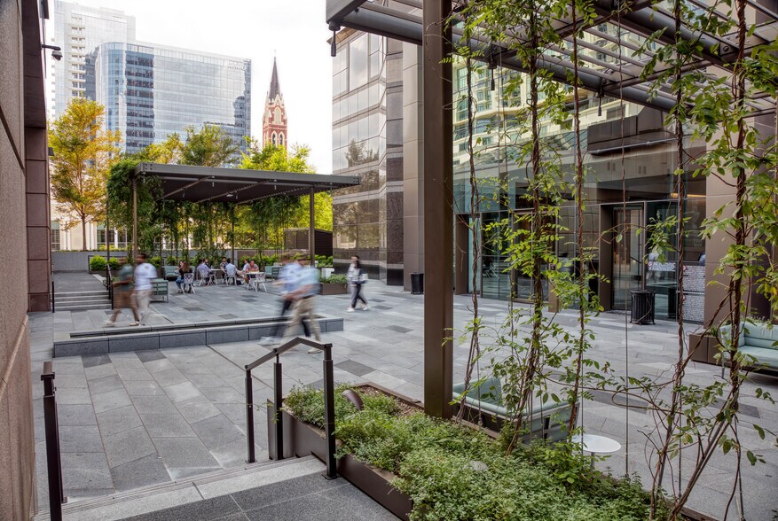 More Photos Of 2001 Ross Ave, Dallas Office For Lease