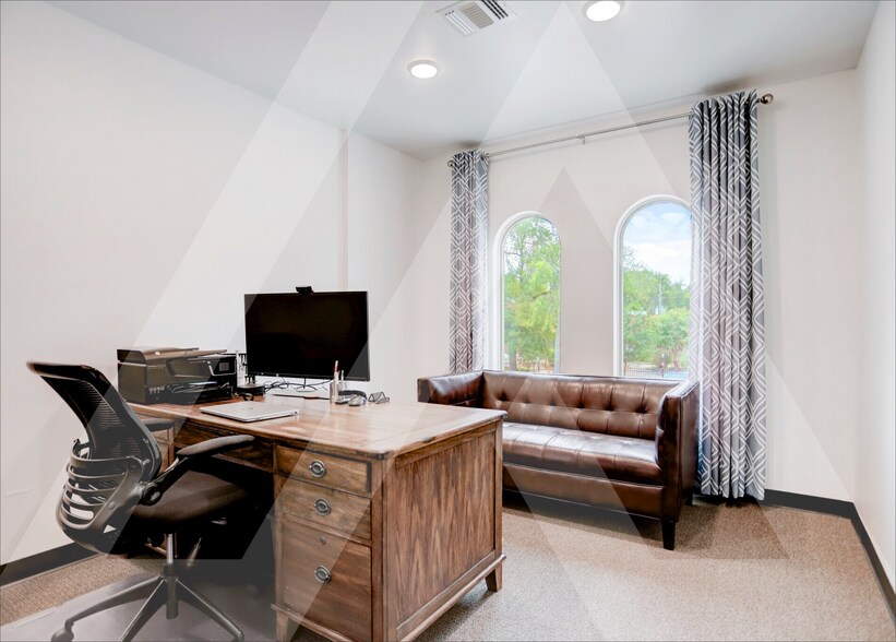 More Photos Of 6544 Greatwood Pky, Sugar Land Loft Creative Space For Sale