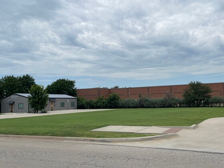 More Photos Of 2002 Emery St, Denton Land For Sale